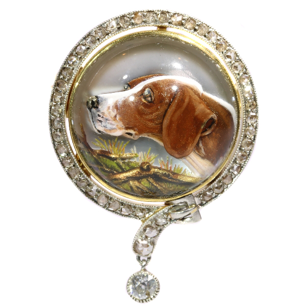 Gold diamond hunting brooch with picture of dogs head in English Crystal
